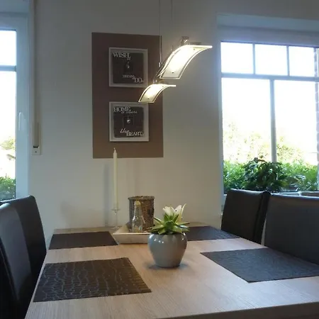 Ferienhaus Leuchtturm بيت للعطل Dornumergrode
