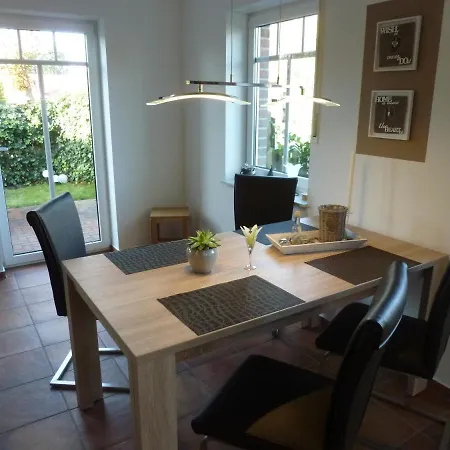 بيت للعطل Ferienhaus Leuchtturm Dornumergrode